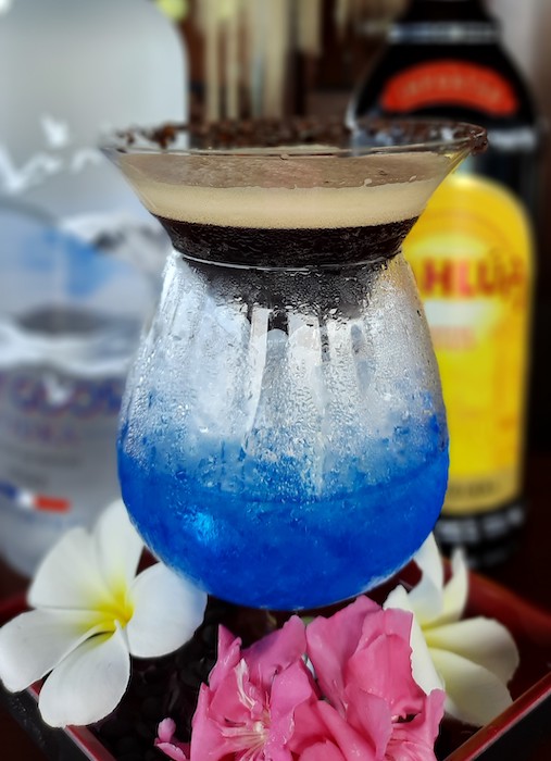 Viu Bar at Centara Ras Fushi Resort thumbnail 3
